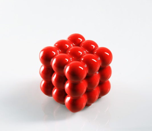 Украинка печет торты на 3D принтере