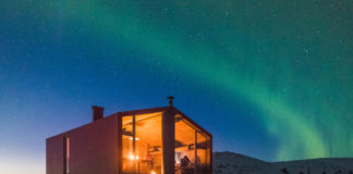 Уникальный домик на берегу Белого Моря