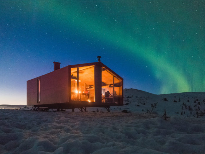 Уникальный домик на берегу Белого Моря