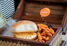 Вегетарианский сэндвич из золота 22 карата